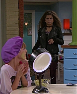 Shake_It_Up_S01E09_1080p_BTD_001882.jpg