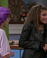 Shake_It_Up_S01E09_1080p_BTD_001907.jpg