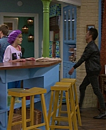 Shake_It_Up_S01E09_1080p_BTD_001939.jpg