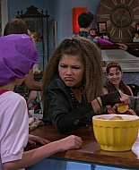 Shake_It_Up_S01E09_1080p_BTD_001983.jpg