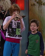 Shake_It_Up_S01E09_1080p_BTD_002046.jpg