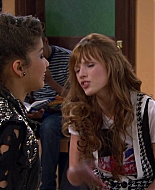 Shake_It_Up_S01E09_1080p_BTD_002538.jpg