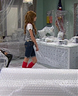 Shake_It_Up_S01E09_1080p_BTD_002857.jpg