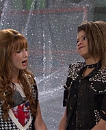 Shake_It_Up_S01E09_1080p_BTD_003039.jpg