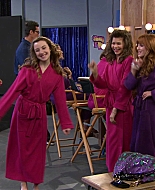 Shake_It_Up_S01E10_1080p_BTD_000126.jpg