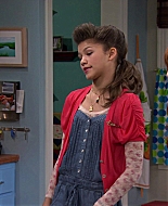 Shake_It_Up_S01E10_1080p_BTD_002000.jpg