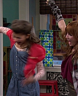 Shake_It_Up_S01E10_1080p_BTD_002040.jpg