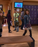 Shake_It_Up_S01E11_1080p_BTD_000643.jpg