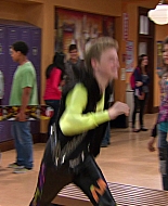 Shake_It_Up_S01E11_1080p_BTD_001534.jpg