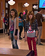 Shake_It_Up_S01E11_1080p_BTD_001539.jpg