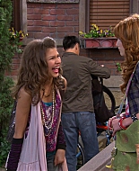 Shake_It_Up_S01E11_1080p_BTD_001651.jpg