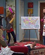 Shake_It_Up_S01E12_1080p_BTD_000422.jpg