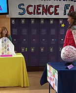Shake_It_Up_S01E12_1080p_BTD_000603.jpg