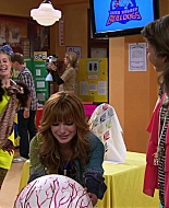 Shake_It_Up_S01E12_1080p_BTD_000654.jpg