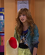 Shake_It_Up_S01E12_1080p_BTD_000802.jpg