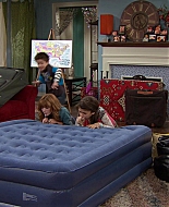 Shake_It_Up_S01E12_1080p_BTD_001201.jpg