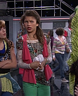 Shake_It_Up_S01E12_1080p_BTD_001721.jpg