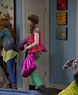 Shake_It_Up_S01E12_1080p_BTD_001796.jpg