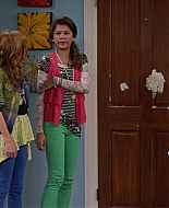 Shake_It_Up_S01E12_1080p_BTD_001812.jpg
