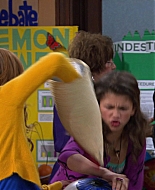Shake_It_Up_S01E12_1080p_BTD_002226.jpg