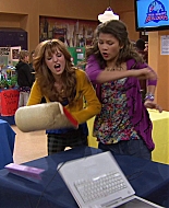 Shake_It_Up_S01E12_1080p_BTD_002236.jpg