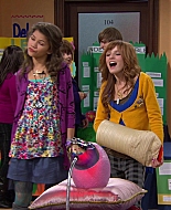 Shake_It_Up_S01E12_1080p_BTD_002258.jpg