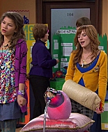 Shake_It_Up_S01E12_1080p_BTD_002261.jpg