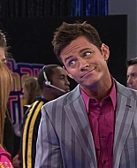 Shake_It_Up_S01E13_1080p_BTD_000304.jpg