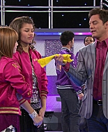 Shake_It_Up_S01E13_1080p_BTD_000335.jpg