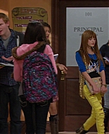 Shake_It_Up_S01E13_1080p_BTD_000491.jpg