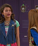 Shake_It_Up_S01E13_1080p_BTD_000606.jpg