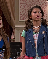 Shake_It_Up_S01E13_1080p_BTD_000885.jpg