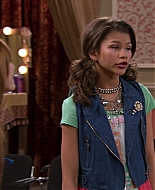 Shake_It_Up_S01E13_1080p_BTD_000887.jpg