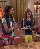 Shake_It_Up_S01E13_1080p_BTD_000906.jpg