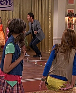 Shake_It_Up_S01E13_1080p_BTD_000923.jpg