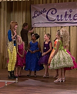Shake_It_Up_S01E13_1080p_BTD_000948.jpg