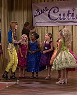 Shake_It_Up_S01E13_1080p_BTD_000950.jpg