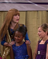 Shake_It_Up_S01E13_1080p_BTD_000958.jpg
