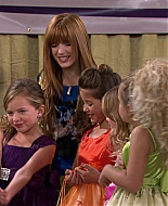 Shake_It_Up_S01E13_1080p_BTD_000962.jpg
