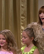 Shake_It_Up_S01E13_1080p_BTD_000984.jpg