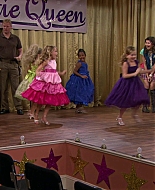 Shake_It_Up_S01E13_1080p_BTD_001124.jpg