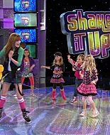 Shake_It_Up_S01E13_1080p_BTD_001157.jpg