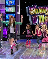 Shake_It_Up_S01E13_1080p_BTD_001160.jpg