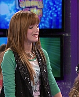 Shake_It_Up_S01E13_1080p_BTD_001178.jpg