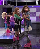 Shake_It_Up_S01E13_1080p_BTD_001944.jpg
