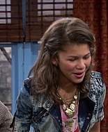 Shake_It_Up_S01E13_1080p_BTD_002045.jpg