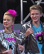 Shake_It_Up_S01E14_1080p_BTD_000276.jpg