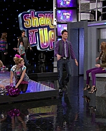 Shake_It_Up_S01E14_1080p_BTD_000460.jpg