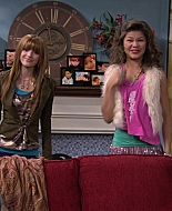 Shake_It_Up_S01E14_1080p_BTD_000698.jpg