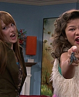 Shake_It_Up_S01E14_1080p_BTD_000711.jpg
